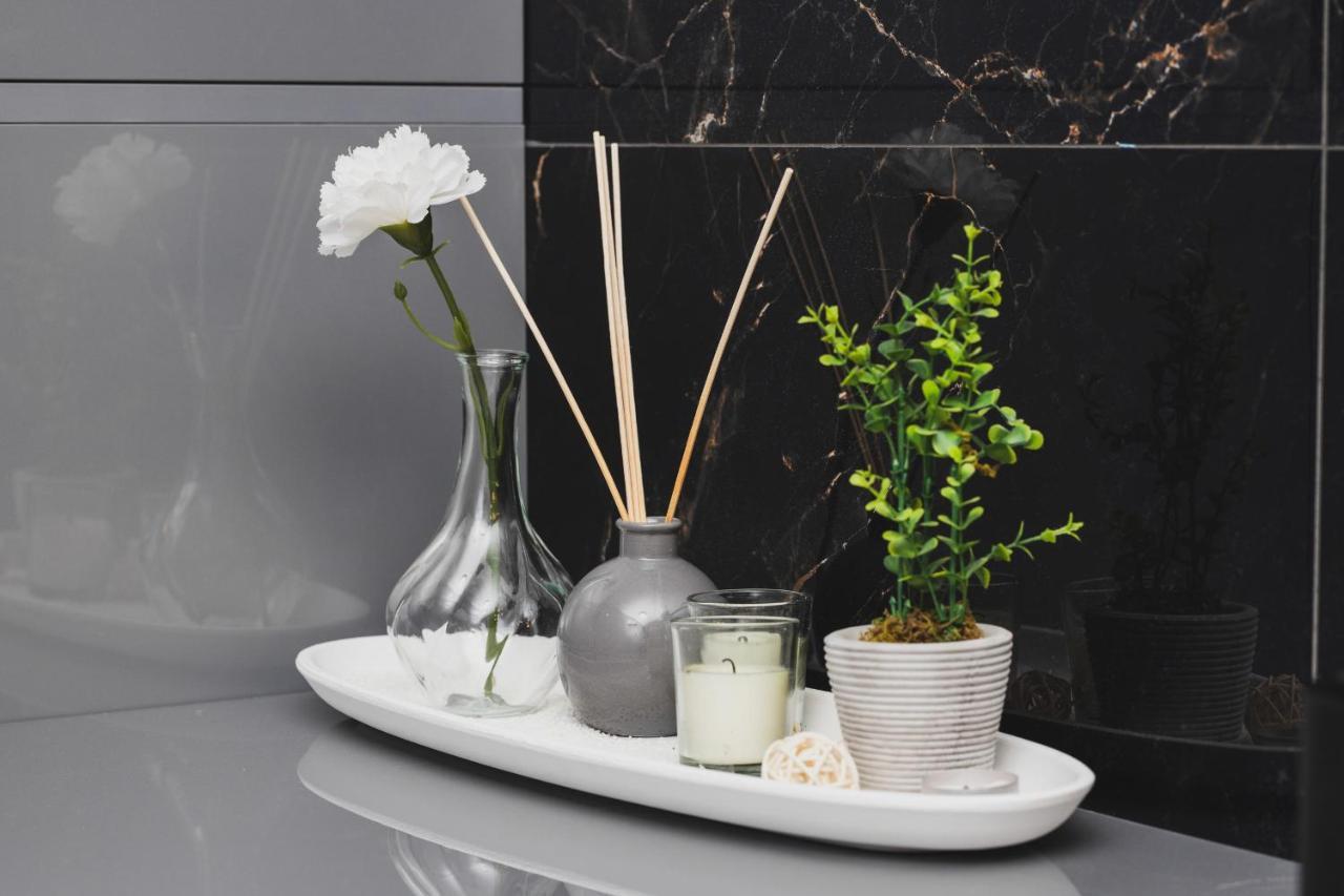 Luxurious Apartment With Two Bedrooms And Parking In Gdynia By Noclegi Renters 外观 照片